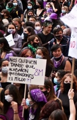 Una estrategia de organización horizontal y un horizonte feminista